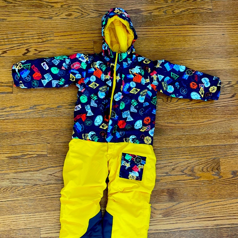 Toddler snow jumpsuit is excellent condition.